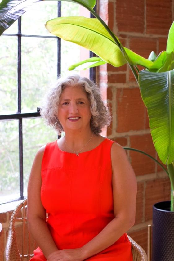 Dr. Nelli Garton